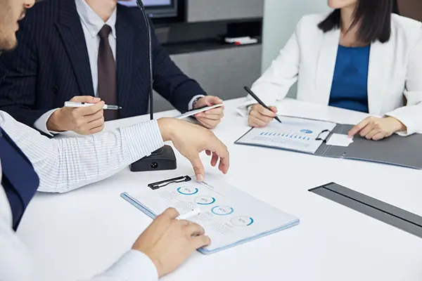 安提瓜和巴布达的人到法国旅游费用