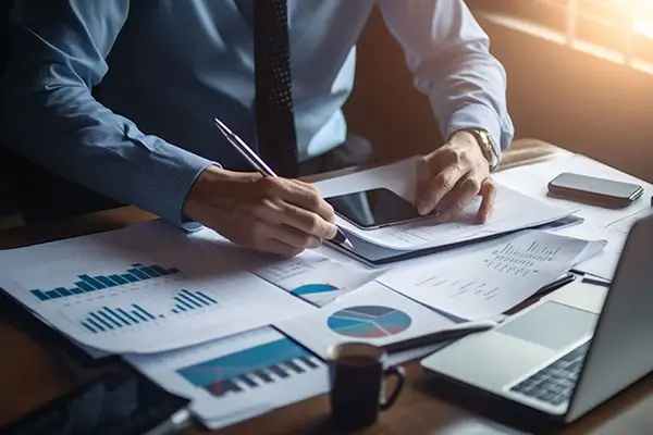 几内亚那边到法国旅游多少公里