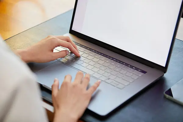 毛里塔尼亚的人到法国旅游的老外避坑指南